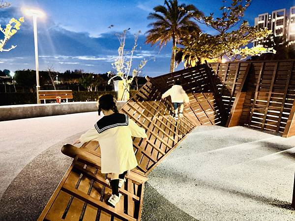 ★台中親子景點推薦★台中最新『梧棲漁寮公園』海線首座戲水航海 ★台中親子景點推薦★台中最新『梧棲漁寮公園』海線首座戲水航海