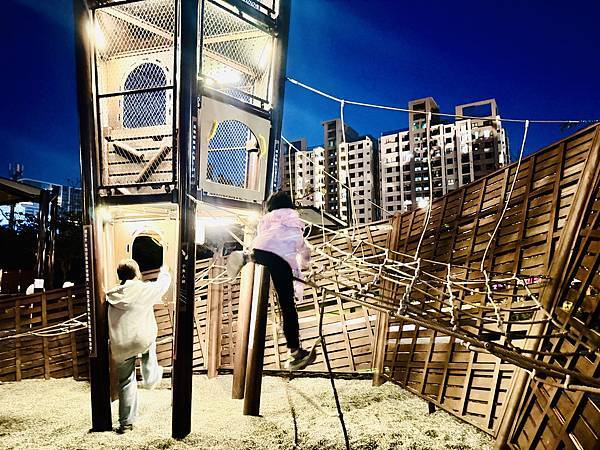 ★台中親子景點推薦★台中最新『梧棲漁寮公園』海線首座戲水航海 ★台中親子景點推薦★台中最新『梧棲漁寮公園』海線首座戲水航海