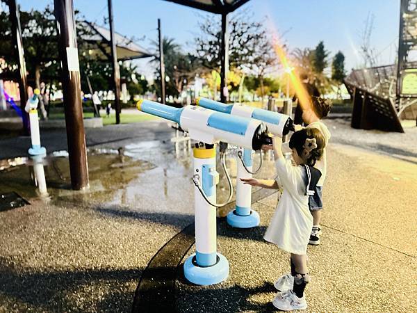 ★台中親子景點推薦★台中最新『梧棲漁寮公園』海線首座戲水航海 ★台中親子景點推薦★台中最新『梧棲漁寮公園』海線首座戲水航海