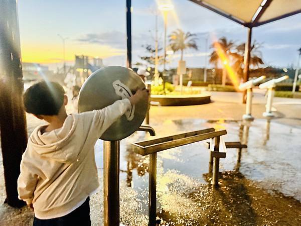 ★台中親子景點推薦★台中最新『梧棲漁寮公園』海線首座戲水航海 ★台中親子景點推薦★台中最新『梧棲漁寮公園』海線首座戲水航海