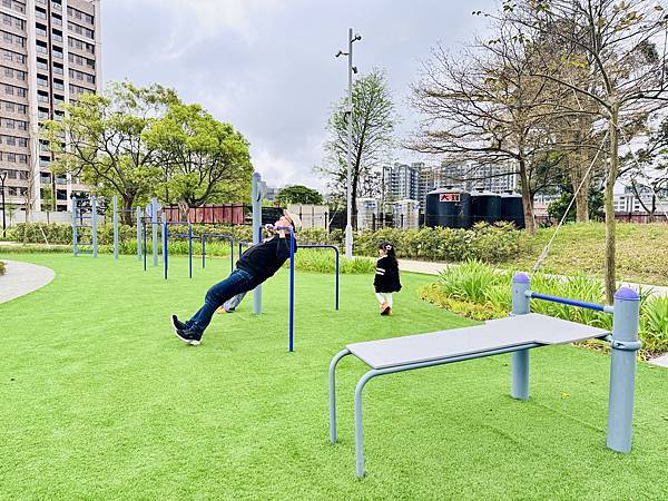 ★桃園親子景點推薦★最新旗艦遊戲場『八德楓樹腳公園』,有16 ★桃園親子景點推薦★最新旗艦遊戲場『八德楓樹腳公園』,有16