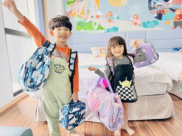 ★育兒好物開箱★ Wildkin 入學三寶推薦:夢幻睡袋、兒 ★育兒好物開箱★ Wildkin 入學三寶推薦:夢幻睡袋、兒