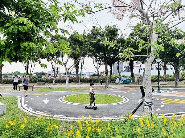 ★彰化親子景點推薦★全新2.0社頭公園新登場,全台唯一織襪主 ★彰化親子景點推薦★全新2.0社頭公園新登場,全台唯一織襪主