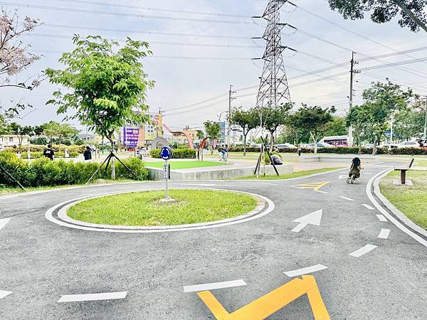 ★彰化親子景點推薦★全新2.0社頭公園新登場,全台唯一織襪主 ★彰化親子景點推薦★全新2.0社頭公園新登場,全台唯一織襪主