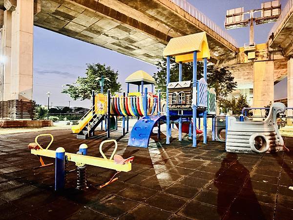 ★彰化親子景點★彰化最新特色公園『彰化景觀公園』, ★彰化親子景點★彰化最新特色公園『彰化景觀公園』,