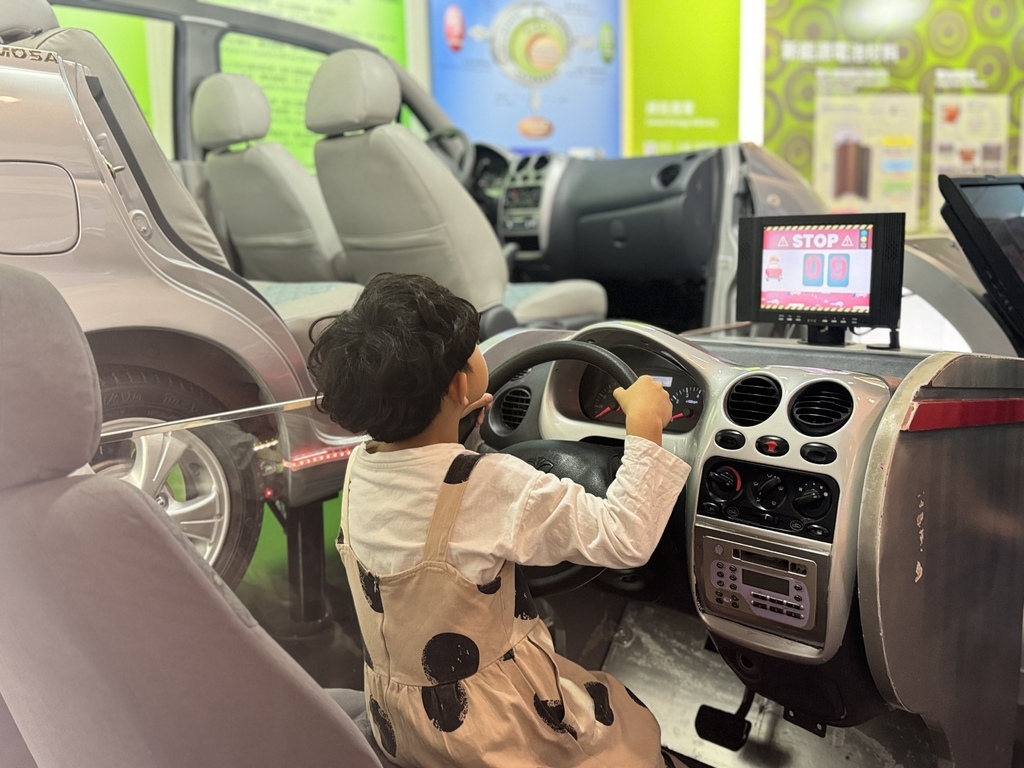 ★桃園親子景點推薦★『 台塑企業文化館 』七層樓免費玩,免門 ★桃園親子景點推薦★『 台塑企業文化館 』七層樓免費玩,免門