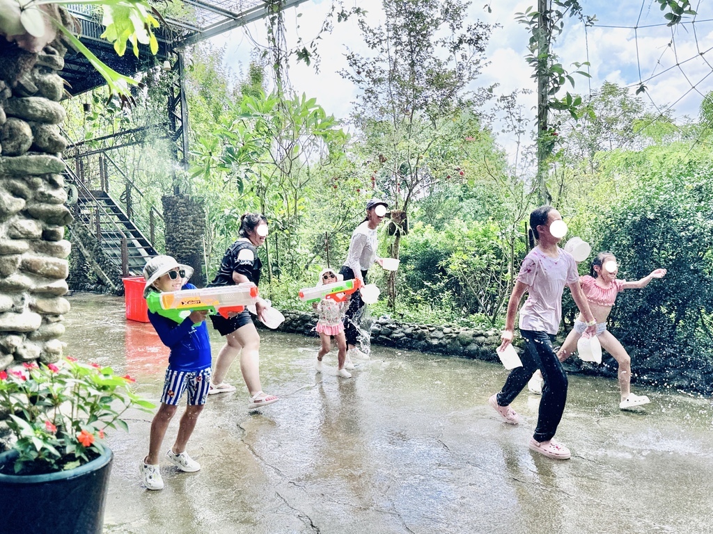 ★嘉義親子露營住宿推薦★『築夢森居』體驗一泊二食野奢露營車, ★嘉義親子露營住宿推薦★『築夢森居』體驗一泊二食野奢露營車,