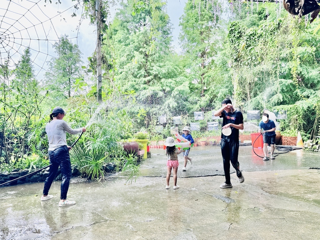 ★嘉義親子露營住宿推薦★『築夢森居』體驗一泊二食野奢露營車, ★嘉義親子露營住宿推薦★『築夢森居』體驗一泊二食野奢露營車,