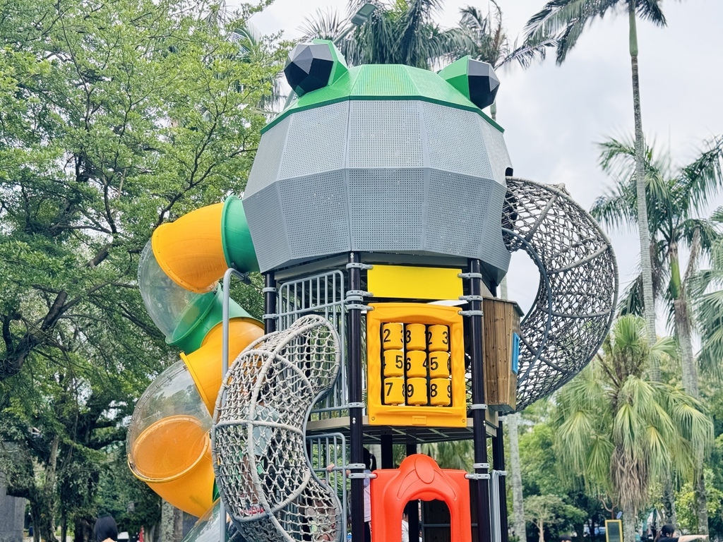 ★宜蘭親子景點推薦★宜蘭中山公園2.0全新登場,青蛙主題遊戲 ★宜蘭親子景點推薦★宜蘭中山公園2.0全新登場,青蛙主題遊戲