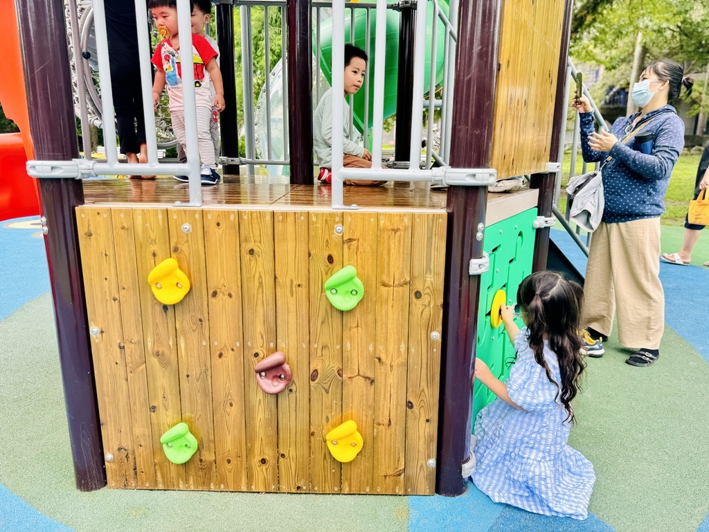 ★宜蘭親子景點推薦★宜蘭中山公園2.0全新登場,青蛙主題遊戲 ★宜蘭親子景點推薦★宜蘭中山公園2.0全新登場,青蛙主題遊戲