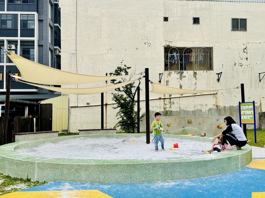 ★宜蘭親子景點推薦★宜蘭神農公園2.0全新超萌登場,蜜蜂主題 ★宜蘭親子景點推薦★宜蘭神農公園2.0全新超萌登場,蜜蜂主題