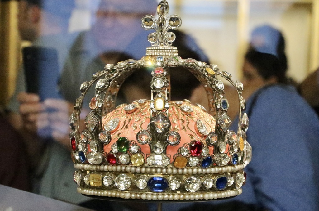 法國 巴黎 羅浮宮 米洛的維納斯 蒙娜麗莎的微笑 薩莫色雷斯 法國 巴黎 羅浮宮 米洛的維納斯 蒙娜麗莎的微笑 薩莫色雷斯