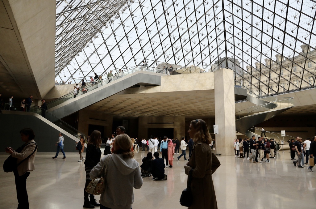 法國 巴黎 羅浮宮 米洛的維納斯 蒙娜麗莎的微笑 薩莫色雷斯 法國 巴黎 羅浮宮 米洛的維納斯 蒙娜麗莎的微笑 薩莫色雷斯