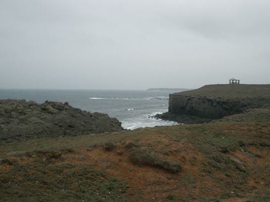 鯨魚洞沿岸