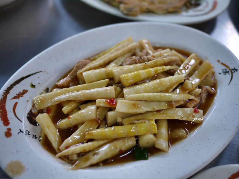 [食.高雄] 阿美海產店,熱炒100慶生也不賴