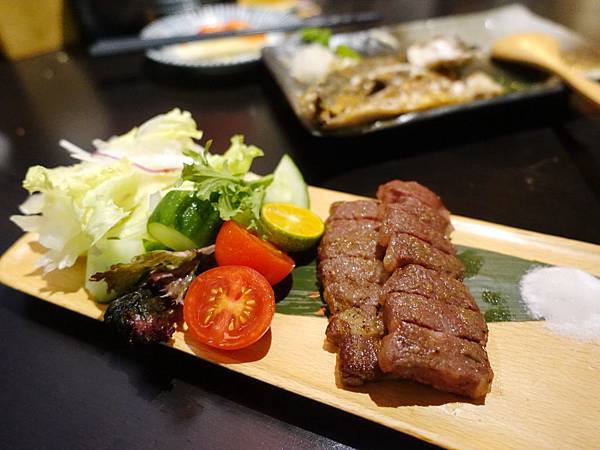 柶築晚酌の店｜燒烤、日式料理、炸物的深夜食堂｜巨蛋附近居酒屋