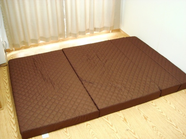 bed14.jpg