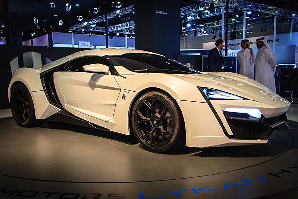 Lykan-Hypersport-6