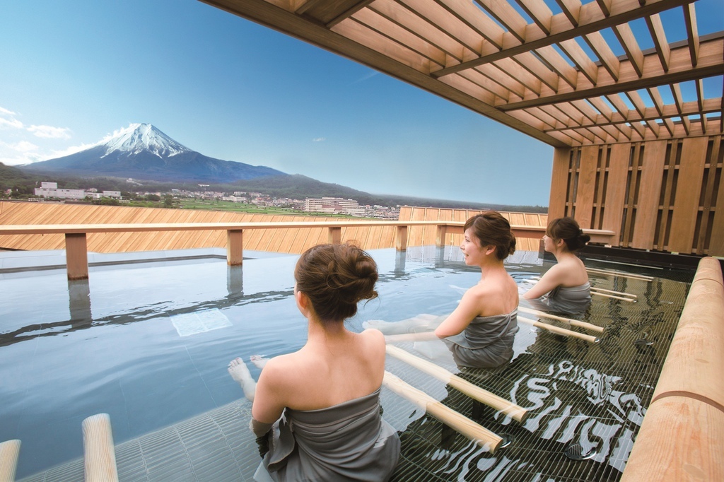 富士山温泉 ホテル鐘山苑.jpg