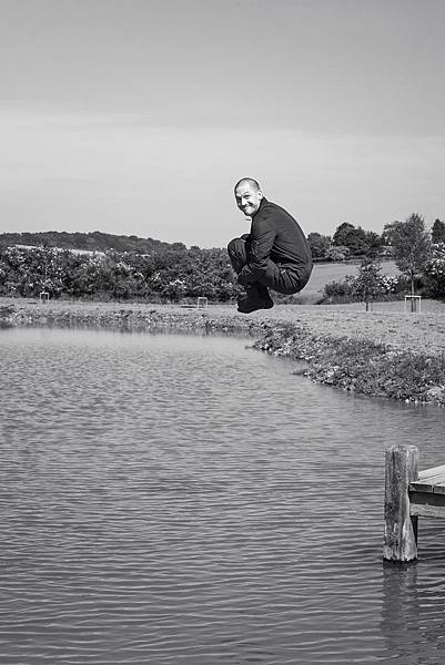 esq090118tomhardy003-1533306262