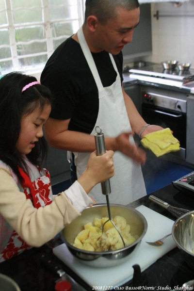 20081227_OssoBusso_Norris_Shanghai_125.jpg