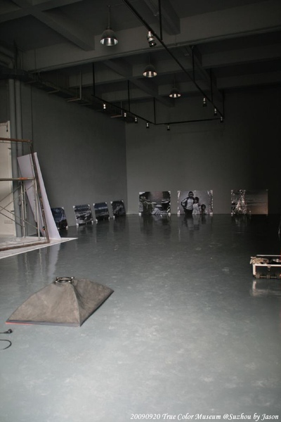 20090920_Suzhou_TrueColorMuseum_Ting_04.jpg