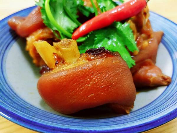 紅燒豬腳作法食譜 紅燒豬腳作法食譜