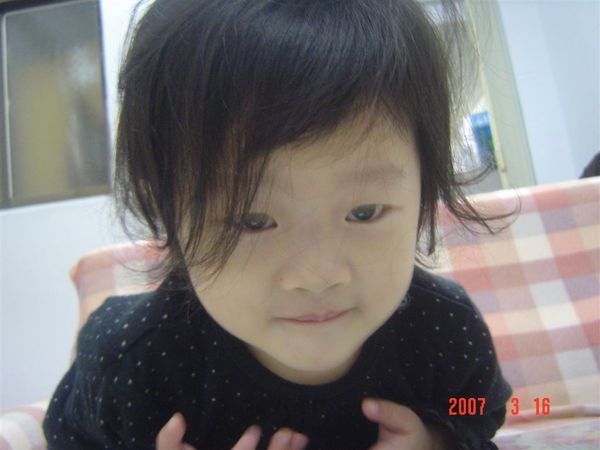 拜托啦~~媽咪~~ 來陪我嘛~~