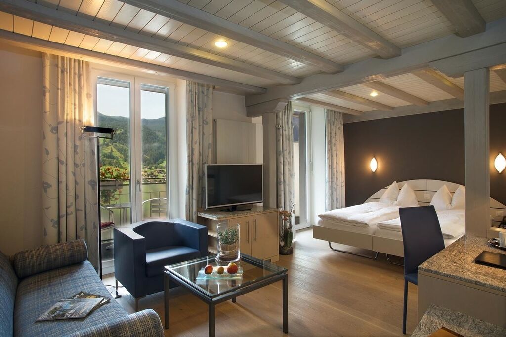 82644080.jpg 82644080.jpg