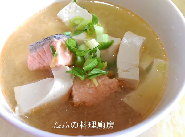 鮭魚豆腐味噌湯1.jpg