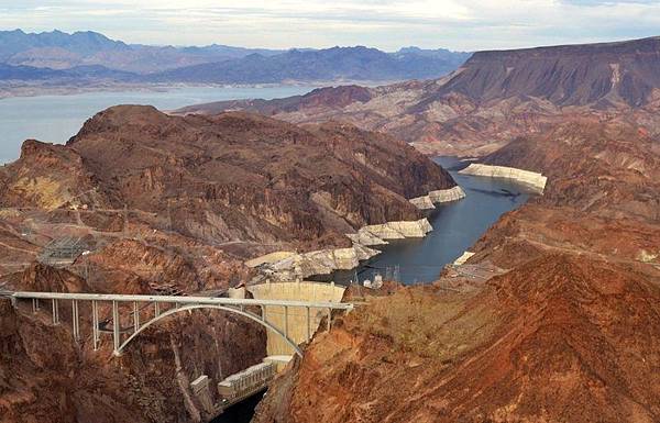 0101HooverDam32.jpg