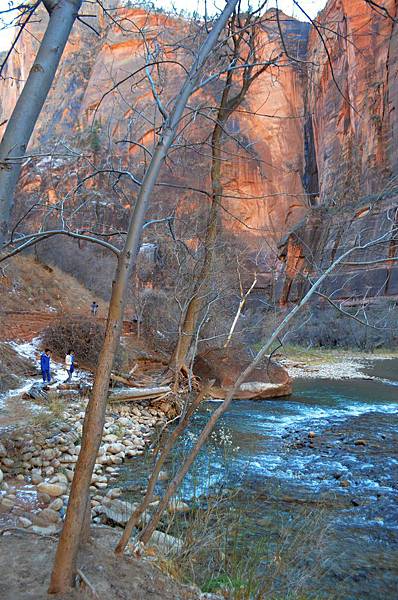 0102ZionRiverWalk10.jpg