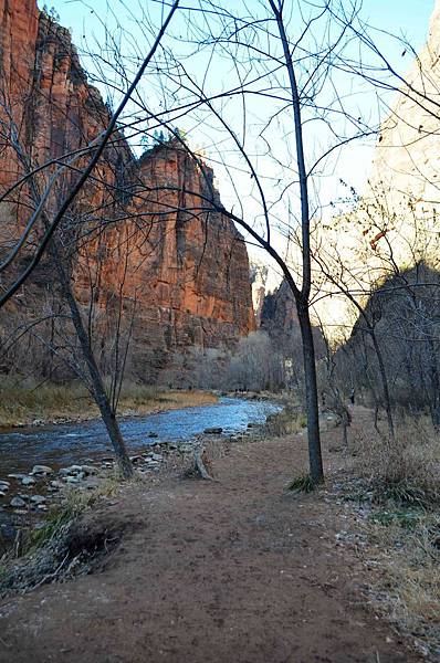 0102ZionRiverWalk11.jpg