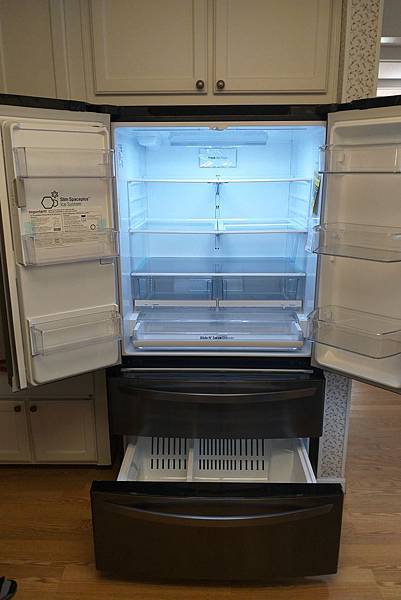 0303NewRefrigerator1.jpg