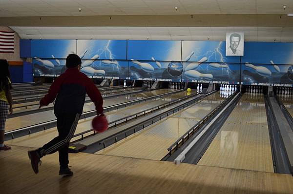 0205Bowling1.JPG