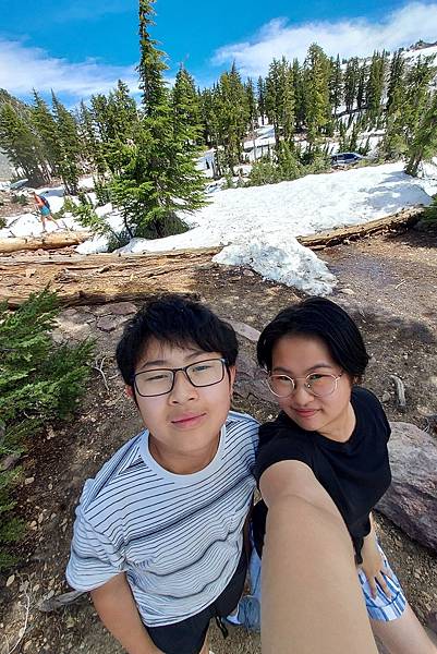 穿短袖也能舒服玩雪 @ Lassen 火山國家公園