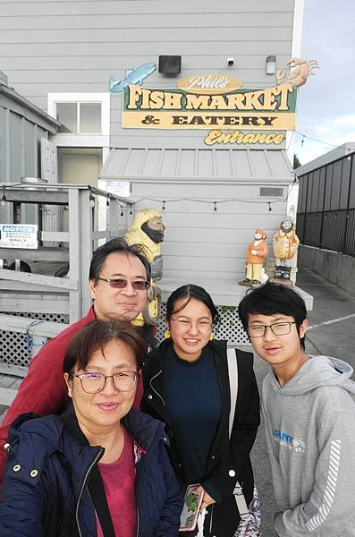 搬家後首次造訪的 Phil's Fish Market