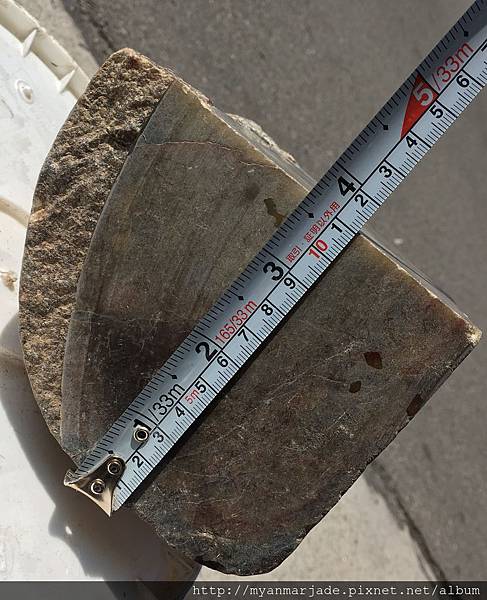 紅皮翡翠玉石原礦五點八公斤一顆 (14).JPG