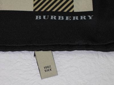 s-Burberry-絲圍巾-黑-2.jpg