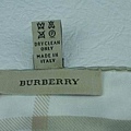 s-Burberry-絲圍巾-3.jpg