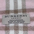 s-Burberry-粉紅圍巾-2.jpg