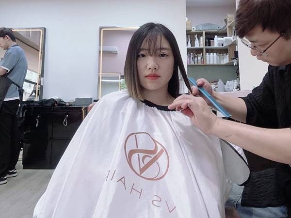 VS Hair｜台中髮廊｜西屯區最像動物園的理髮廳，來店看卡