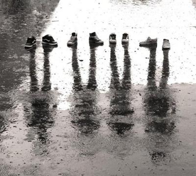 Amazing Shadow Pictures with Just Shoes and Rain