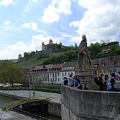 烏茲堡-老橋上的風景