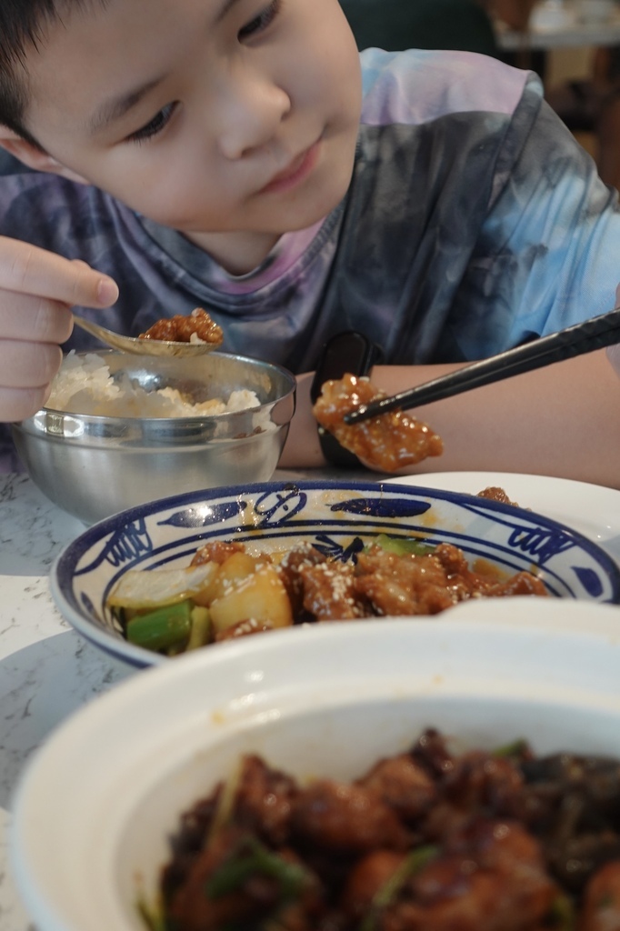 來呷飯川食堂 ｜來自台南的平價川菜館，小家庭也ＯＫ ｜嘉義川