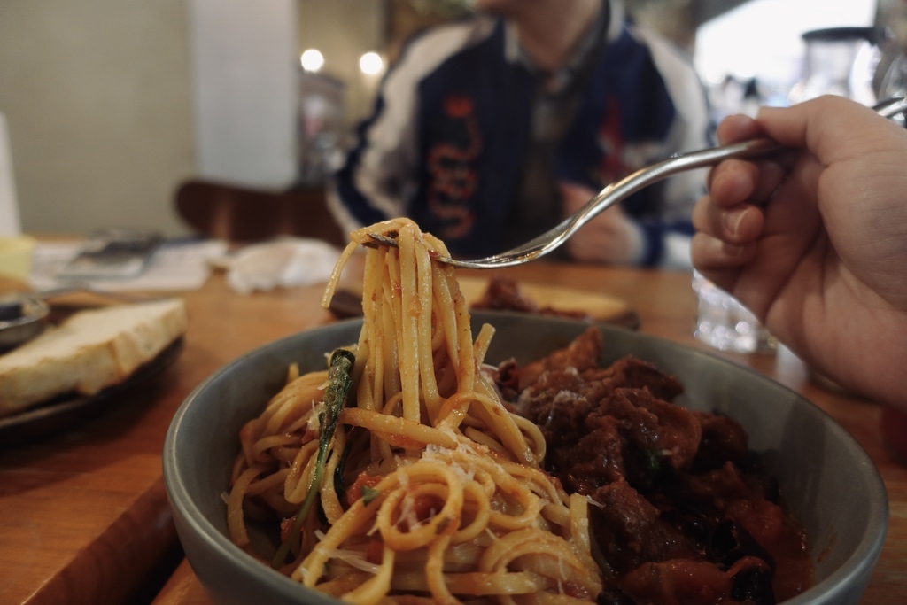 『貳樓 second floor』 餐點美味單價略高，寵物友