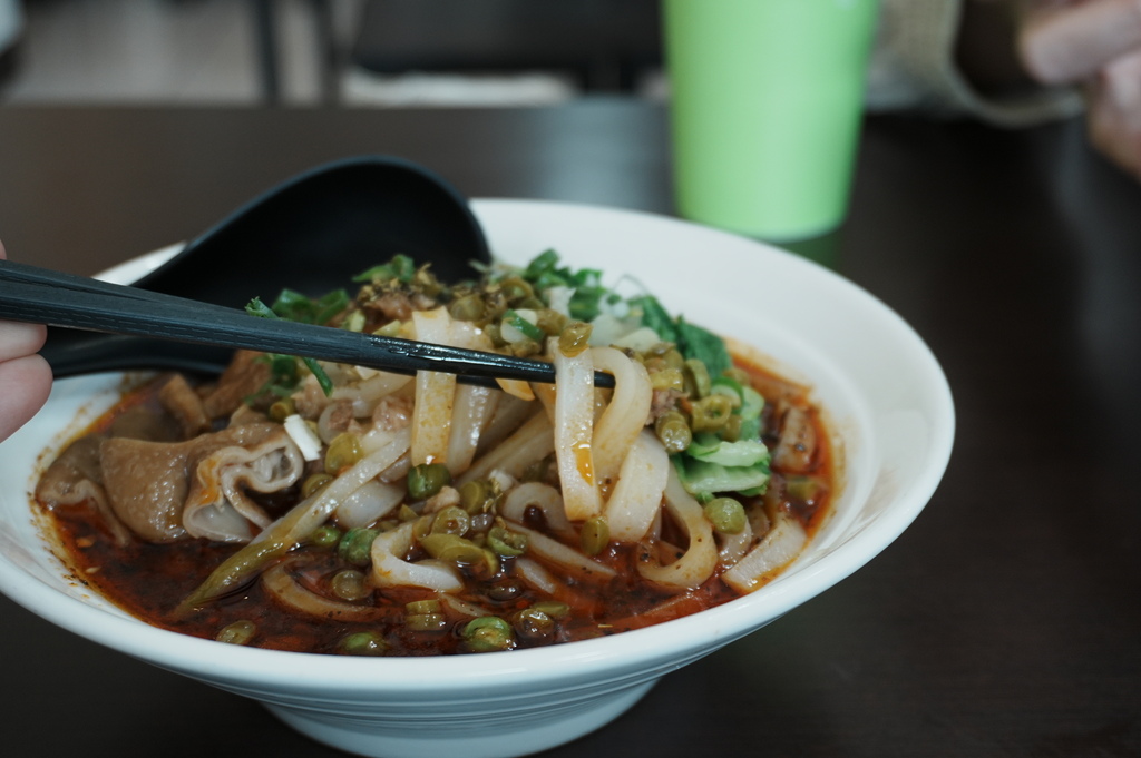 參號川味小館海安店，肥腸粄條依然美味，也有孩子能吃的蕃茄雞蛋