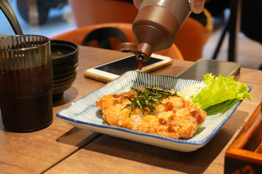 嘉義定食｜ 丸野Wanye 咖哩丼飯定食 ｜咖啡廳風格的定食