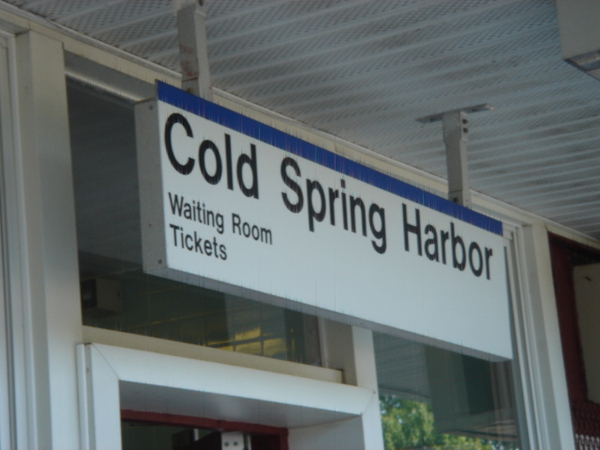 Cold spring harbor station