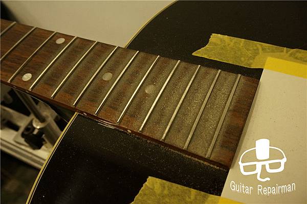 【Gibson】{Fret leveling}{更換牛骨上枕